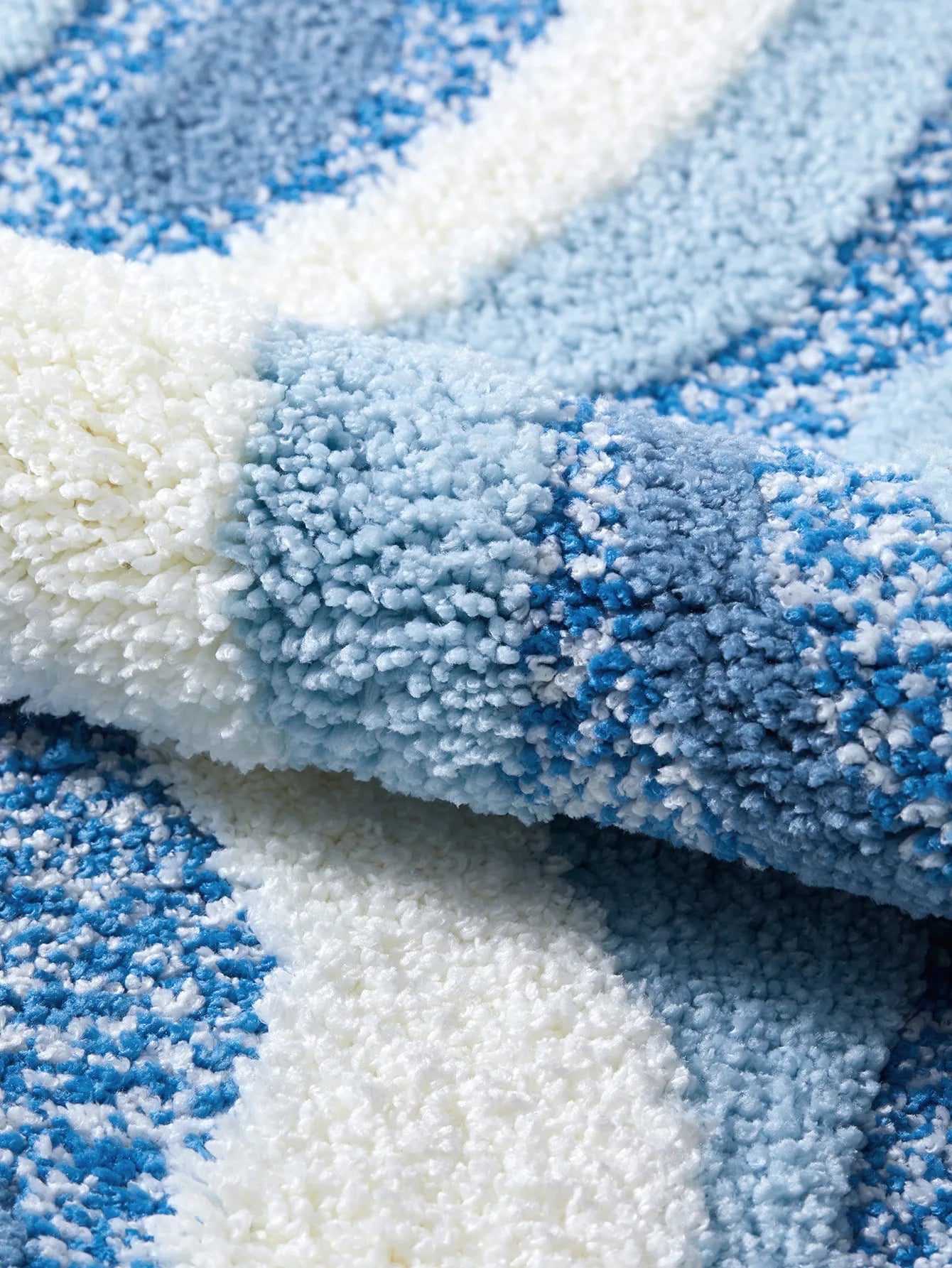 Hand-Tufted Wave Area Rug